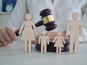 Signs It’s Time to Hire a Family Lawyer 
